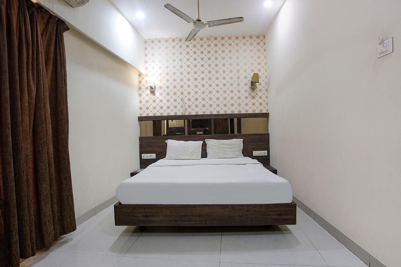 Fabhotel Shivani Residency - Mira Road Exteriör bild